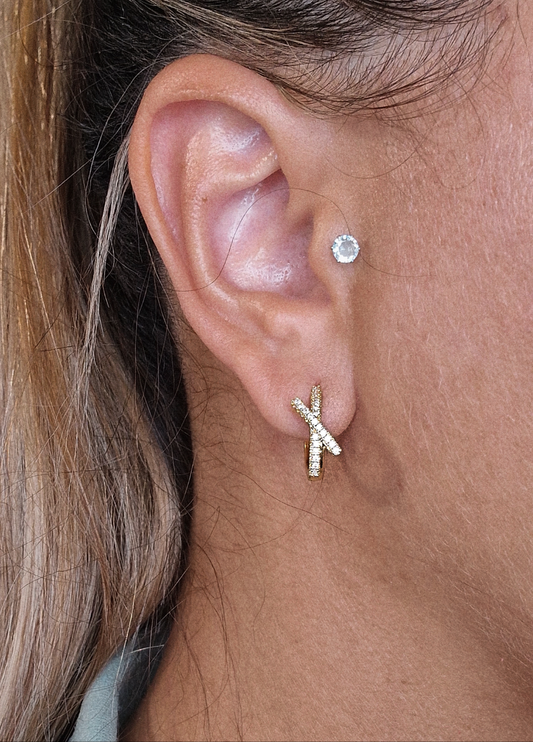 Pendientes de aro con brillantes, acero inoxidable.